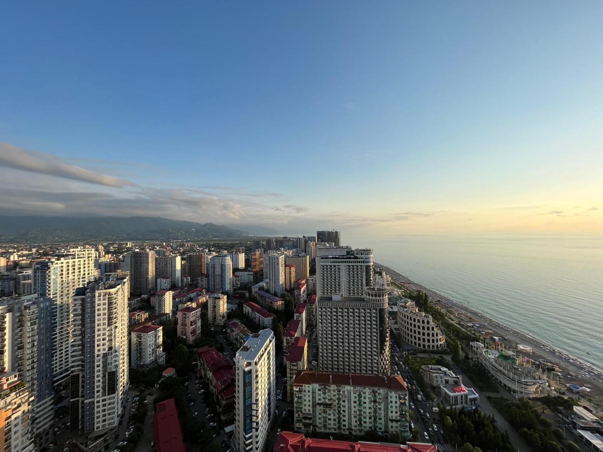 Orbi City Sun Tower 43 Floor 바투미 외부 사진
