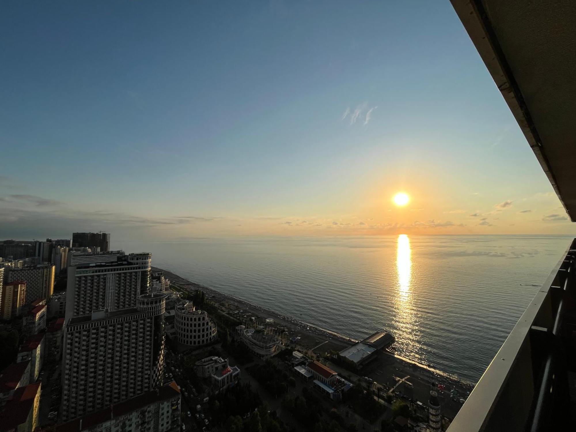 Orbi City Sun Tower 43 Floor 바투미 외부 사진
